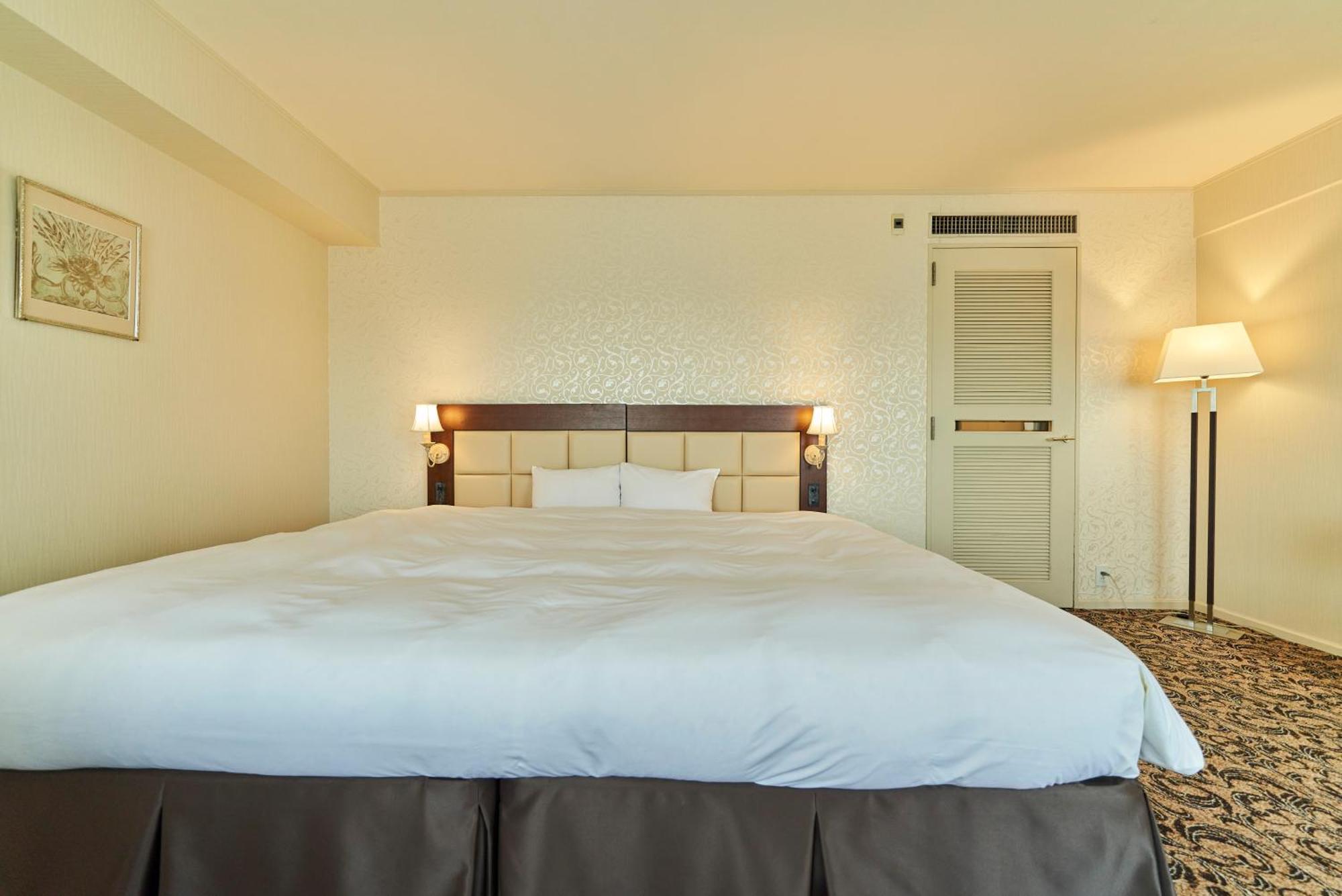 Saitama Grand Hotel Фукая Экстерьер фото
