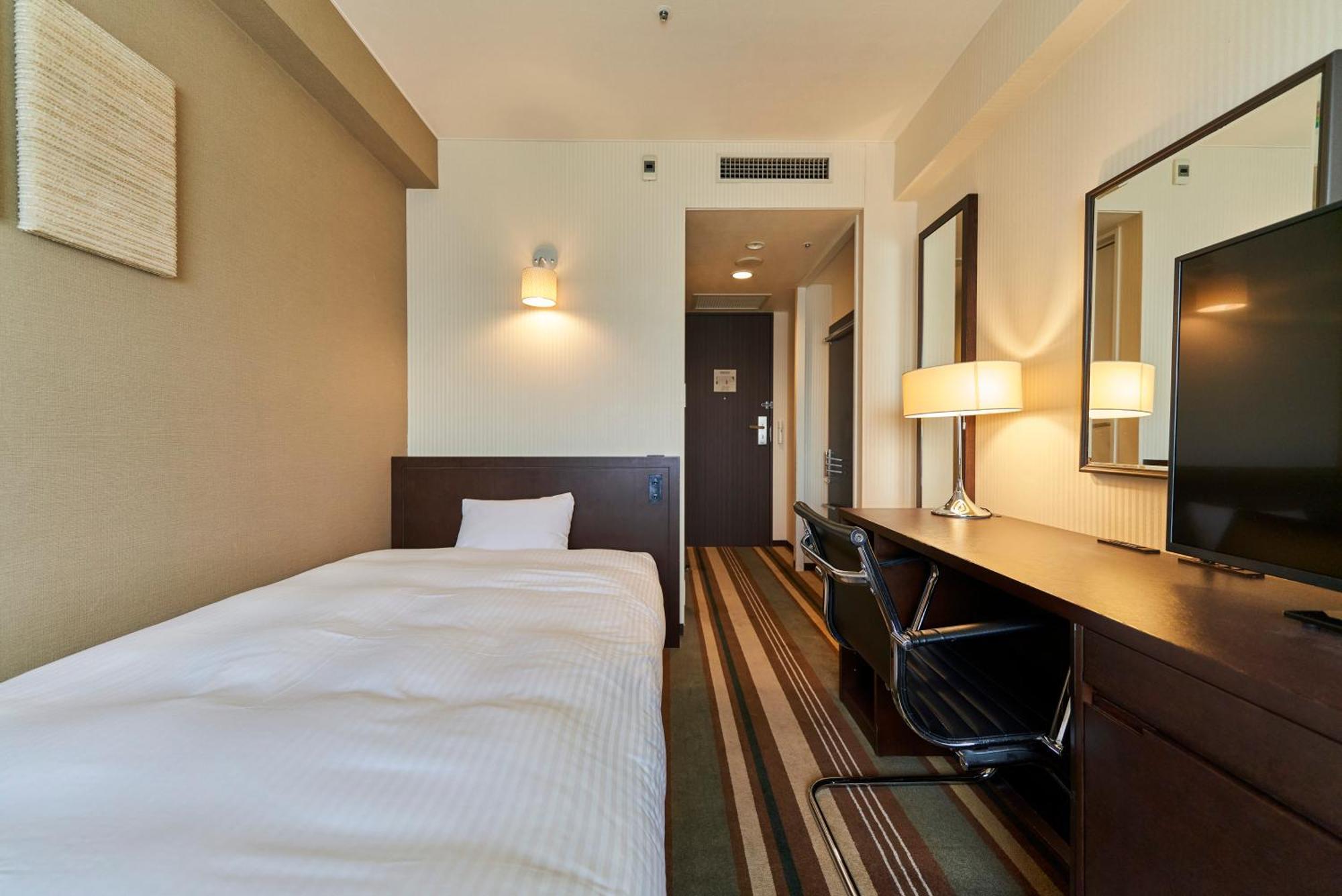 Saitama Grand Hotel Фукая Экстерьер фото